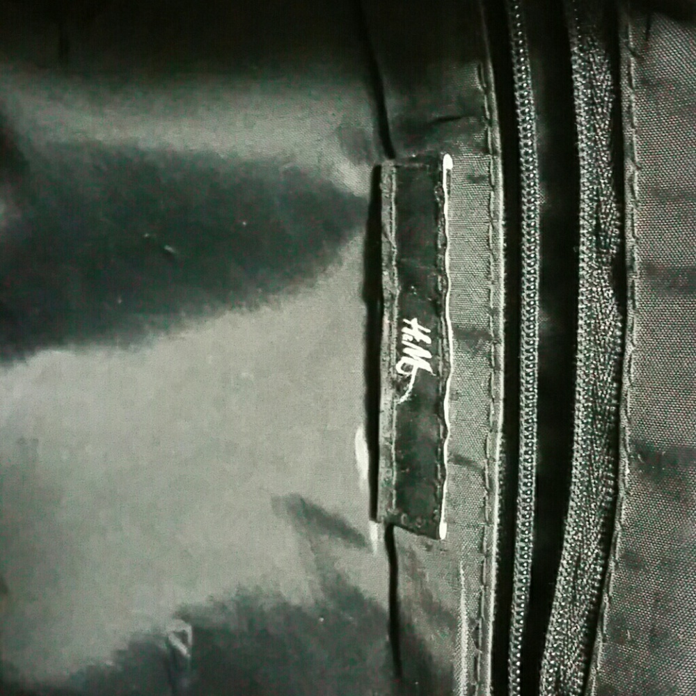 H&M Black Bag - Picture 6 of 8